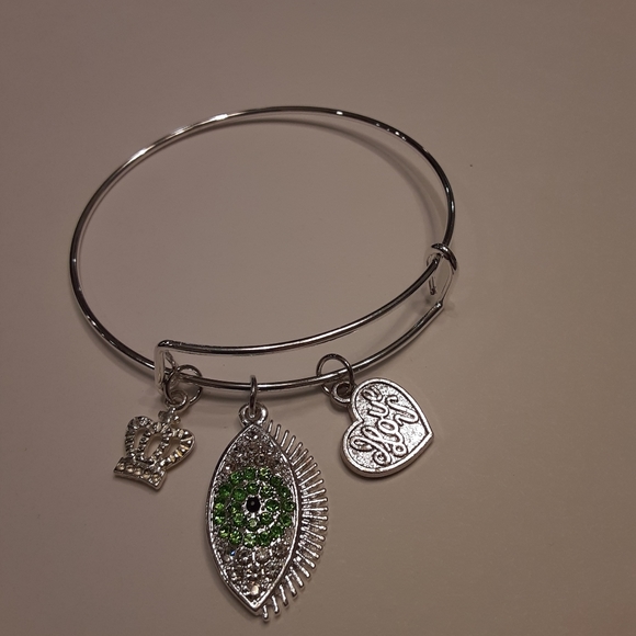 I Love You Crown Bangle (New) - Picture 3 of 4